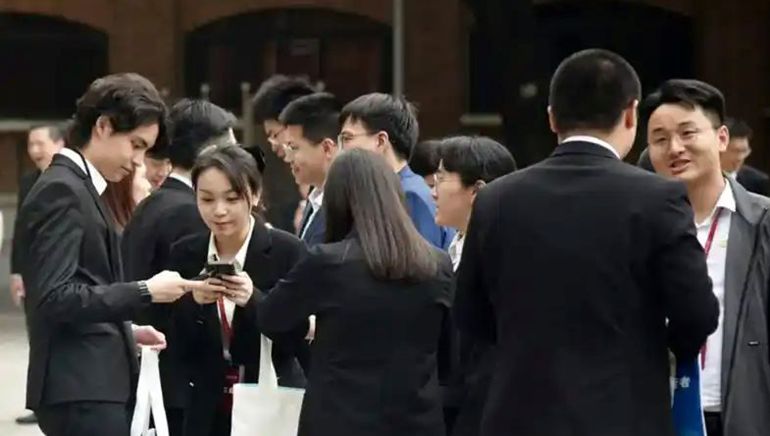 “大九学堂”学子在京参访 国台办：欢迎台湾青年学生多来大陆走走看看_副本.jpg